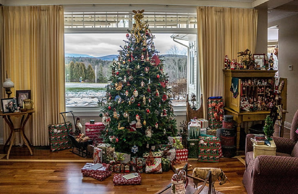 Christmas Window Decorating Ideas