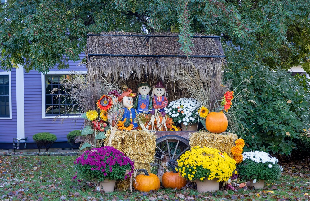 fall outdoor decor