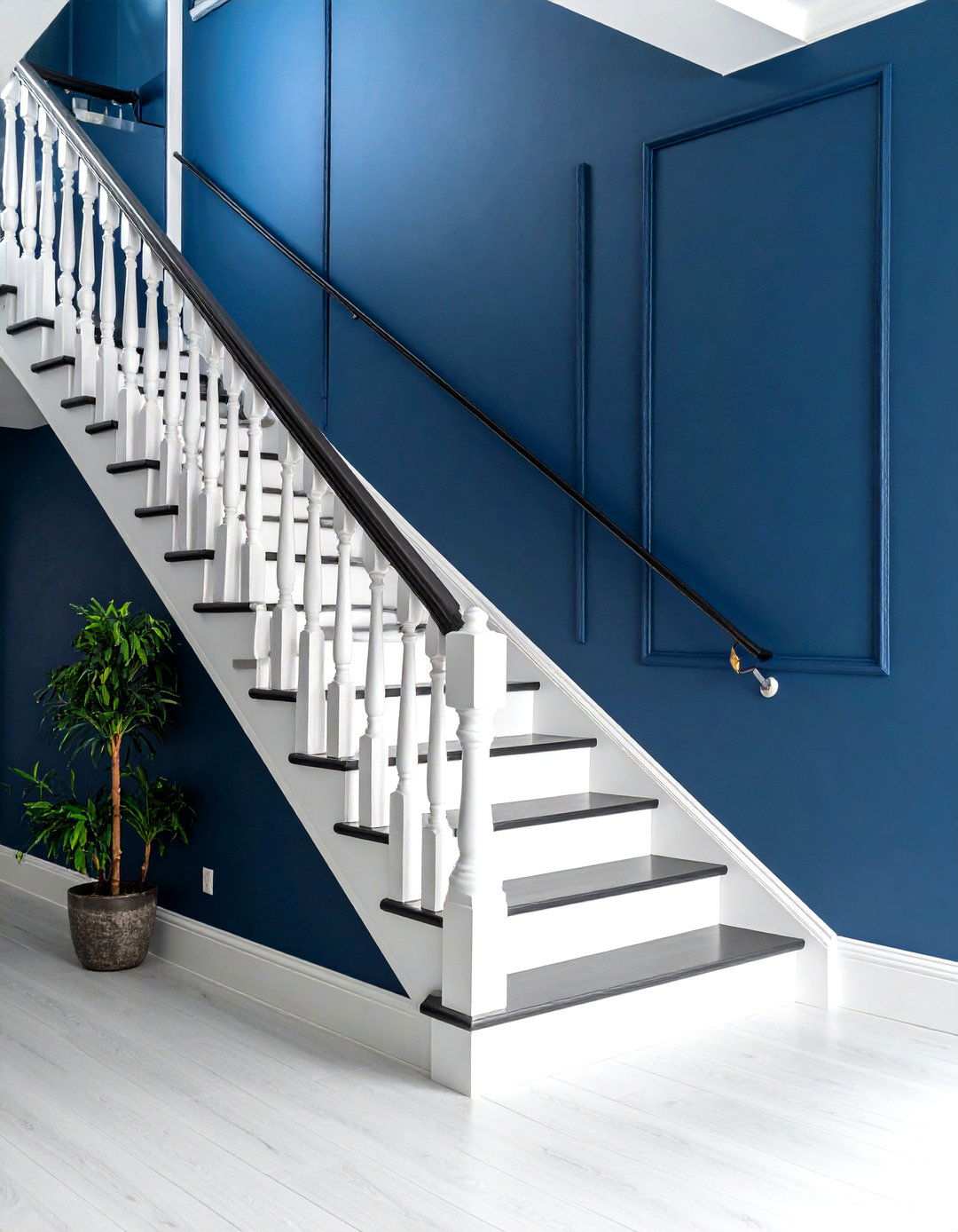 Bold Accent Paint Colors - 24 Staircase Wall Ideas