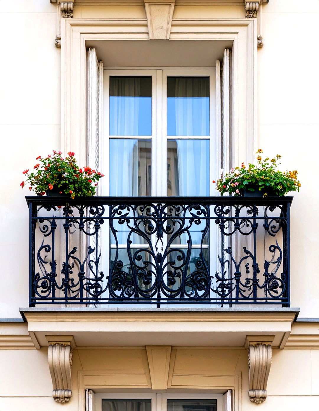 French Juliet Balcony Railing Styles - 24 Wrought Iron Balcony Railing Design Ideas