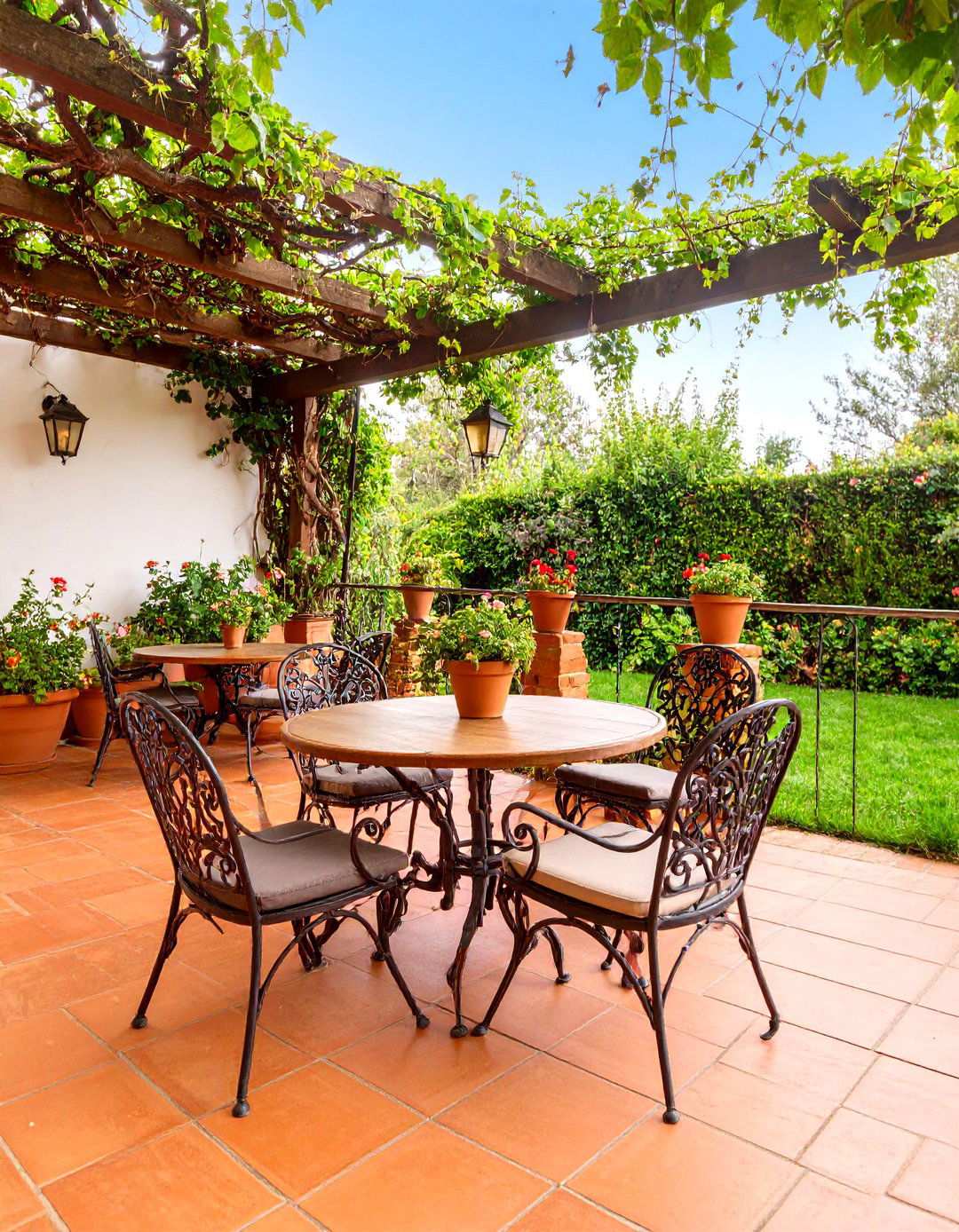 Mediterranean Bistro Terrace Style - 24 Terrace Design Ideas