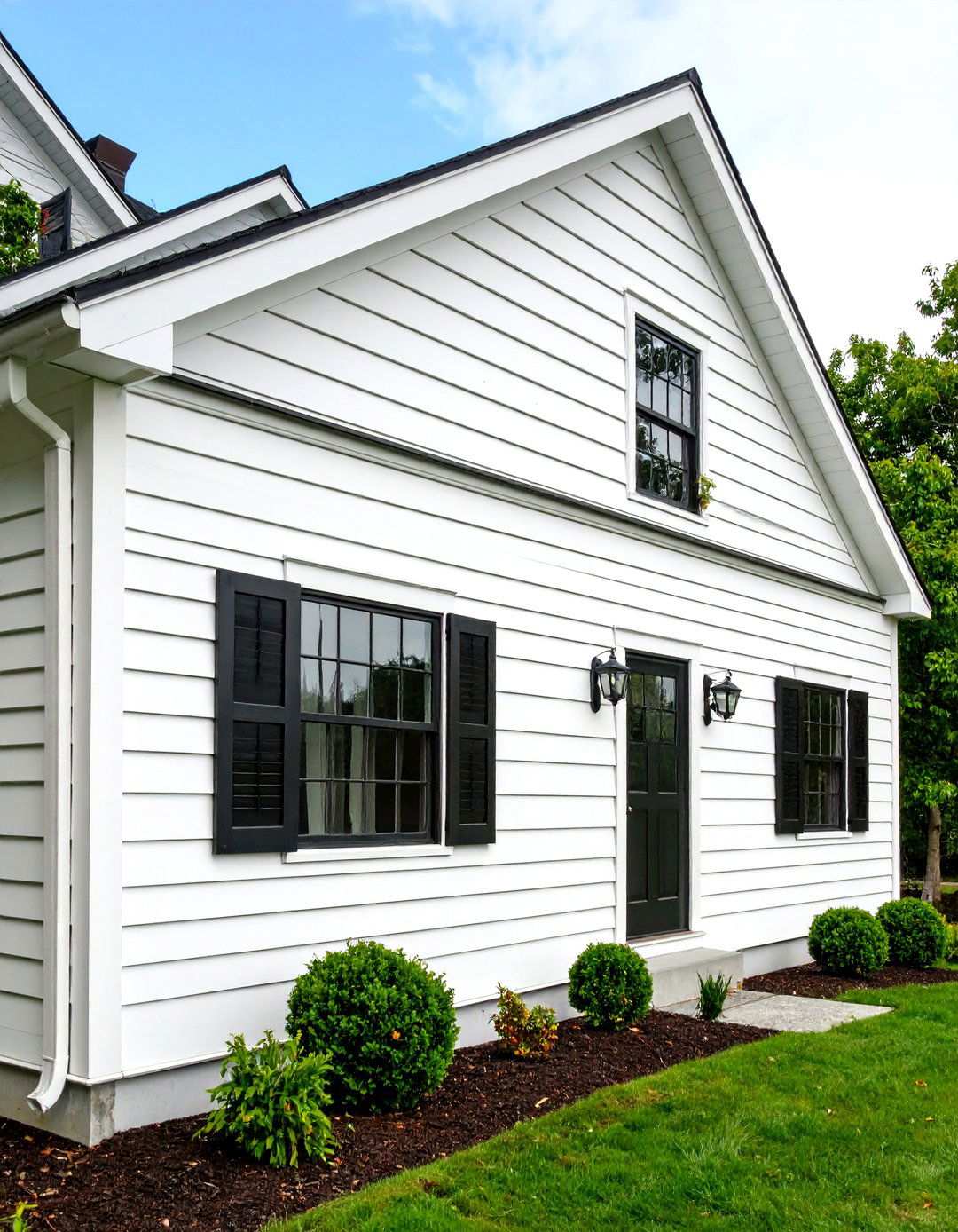 Mixed Siding Texture Combination - 24 White Farmhouse With Black Windows Ideas