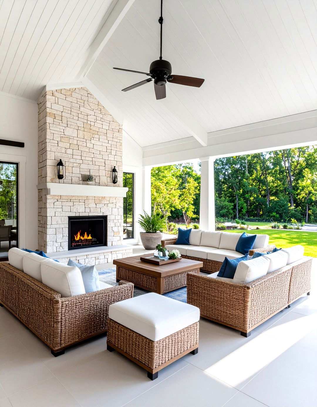 Outdoor Living Room With Covered Fireplace - 24 Rooms With Fireplaces With Vaulted Ceilings Features