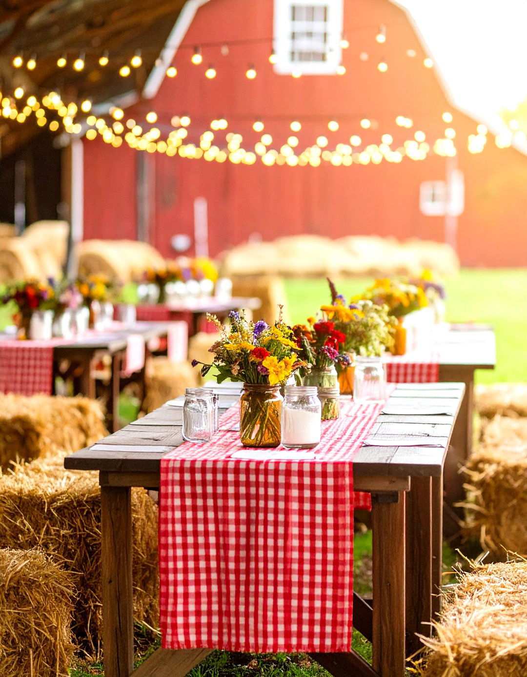 Rustic Red Barn Wedding - 24 Red Wedding Theme Ideas