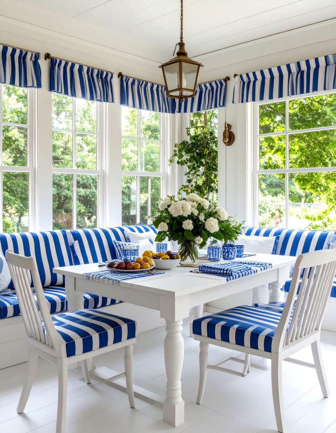 Seersucker Fabric Breakfast Nook - 24 Preppy Room Ideas