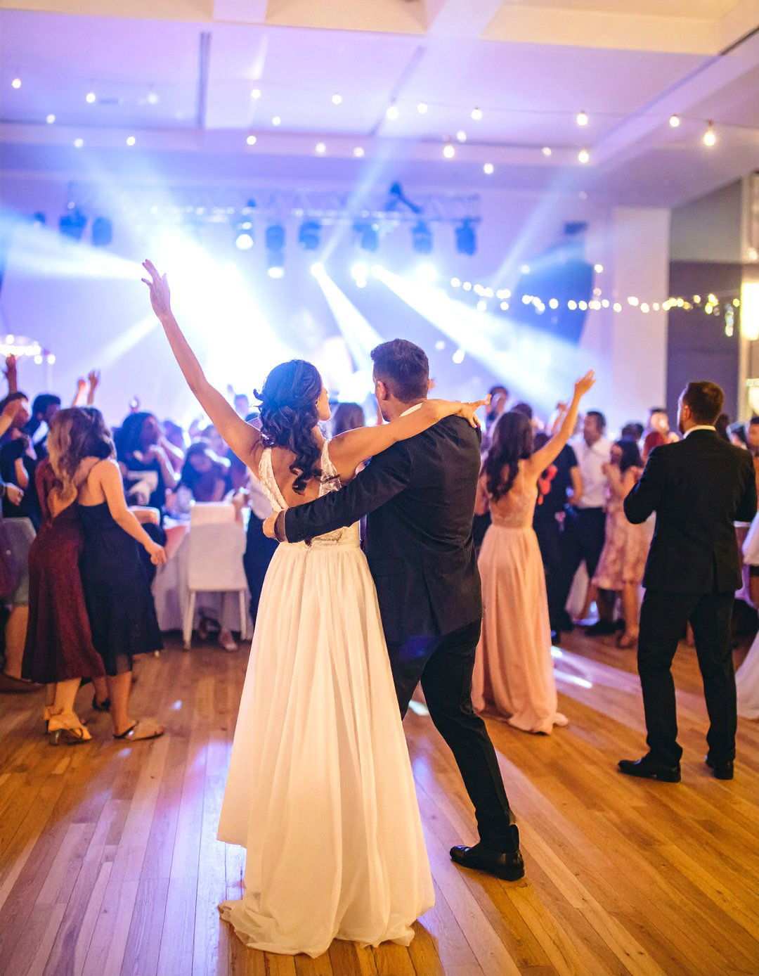 Surprise Flash Mob Performance - 24 Wedding Entertainment Ideas